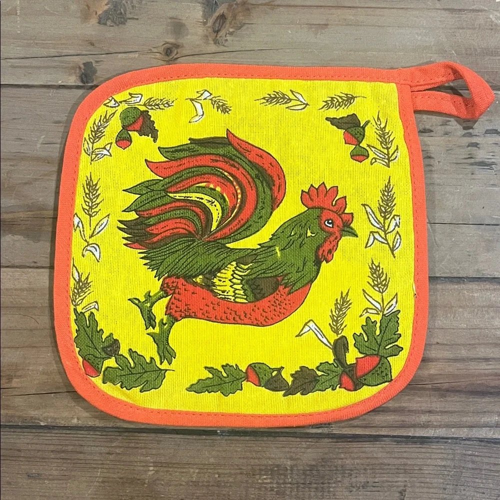 Vintage 70’s Colorful Rooster Pot Holder