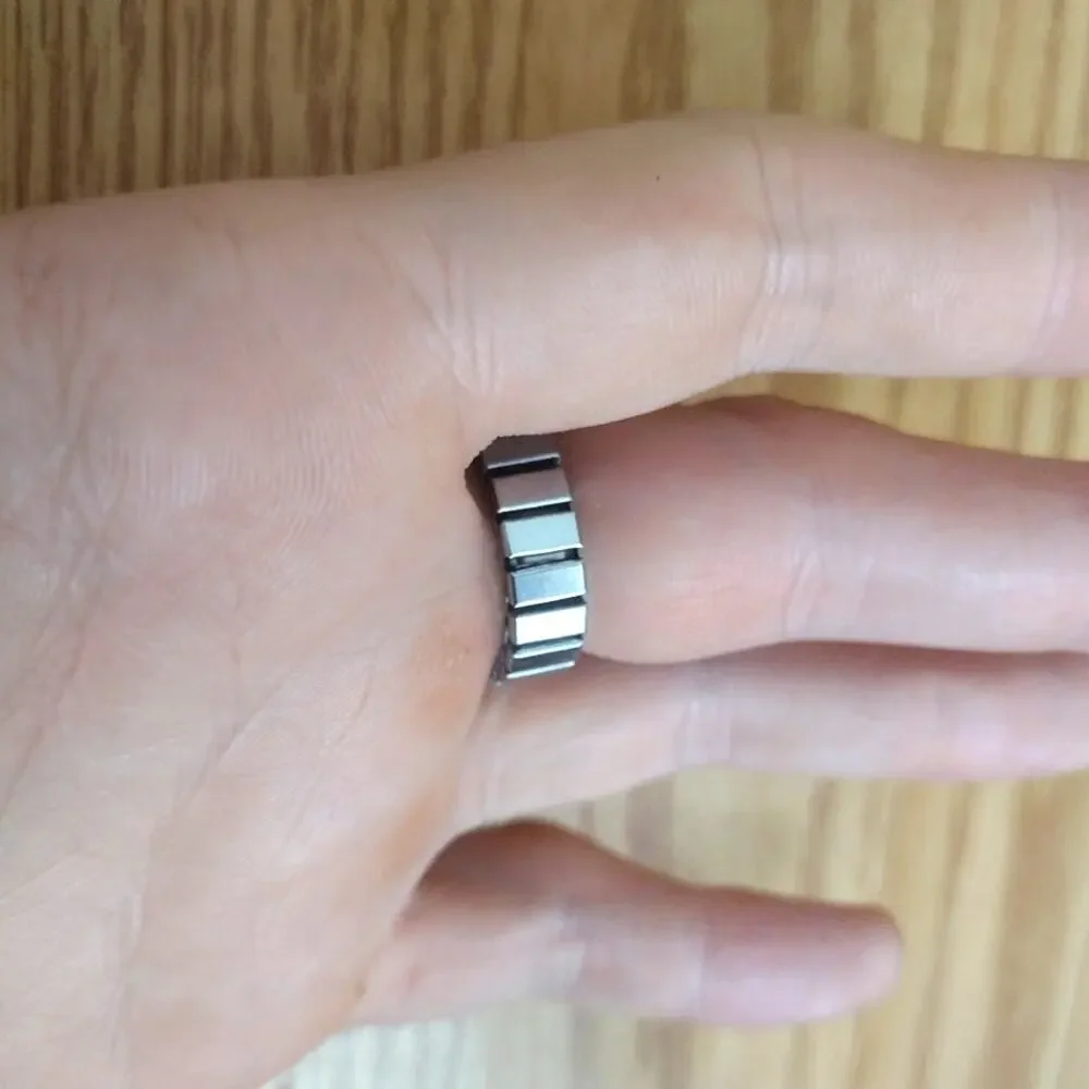 N/A silver ring