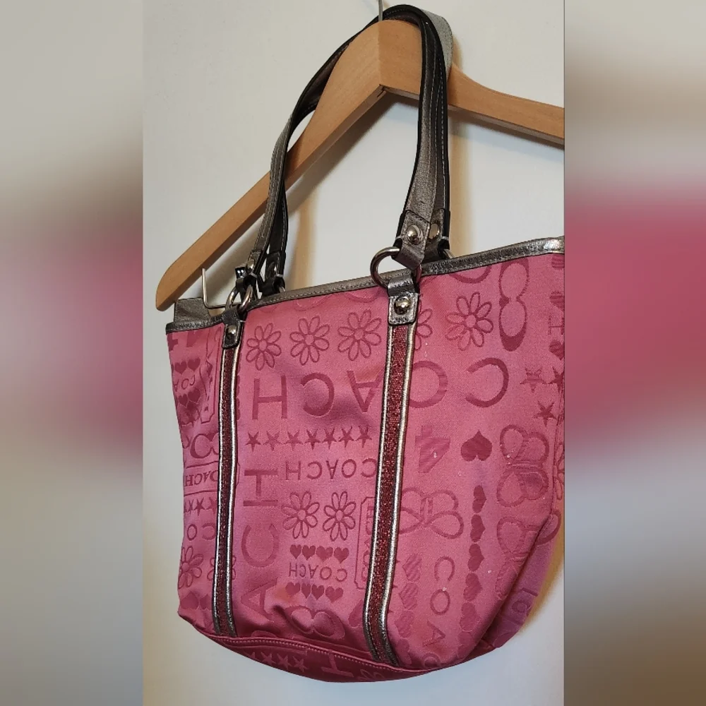 Coach Bag PURSE Glitter Graffiti Pink& Silver