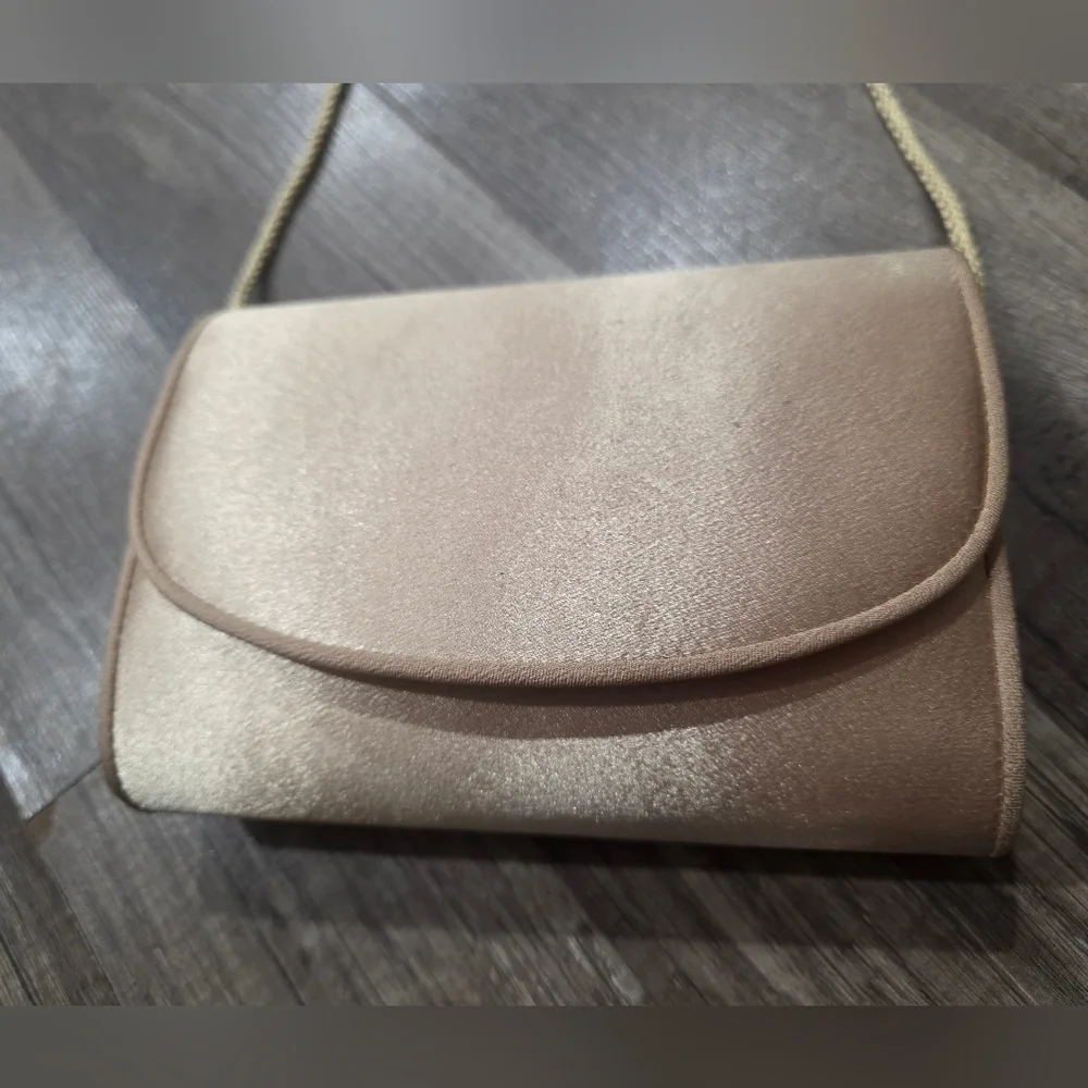 La Regale good vintage