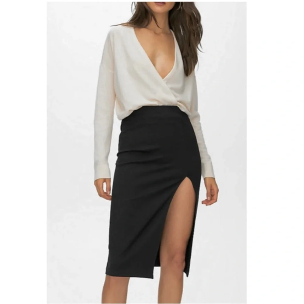 Aritzia babaton pencil
