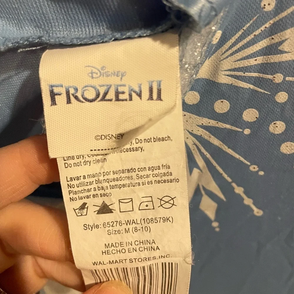 Frozen costume play