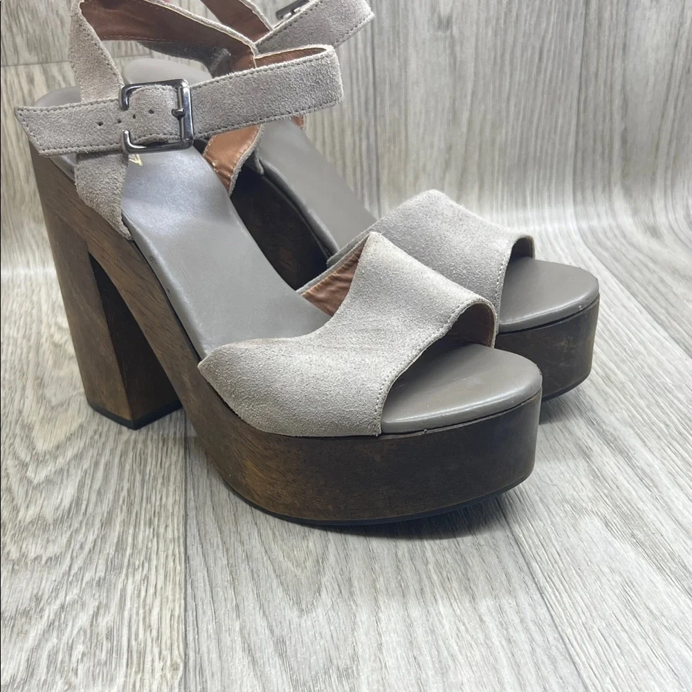 Lulu's Cream and Brown Platform Heels