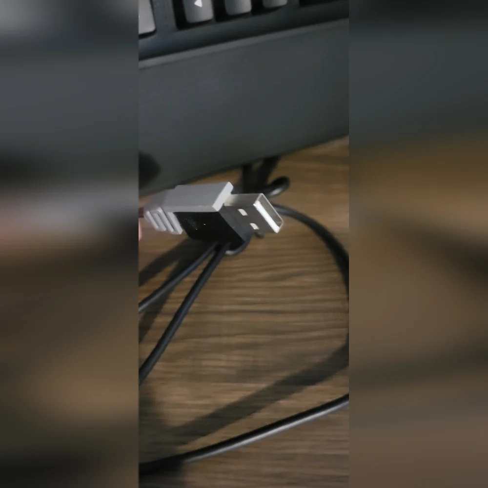 Corsair comes wrist