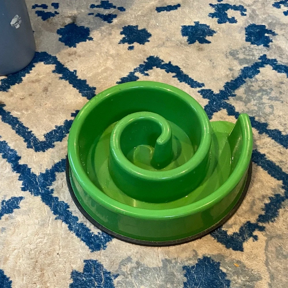 N/A green spiral