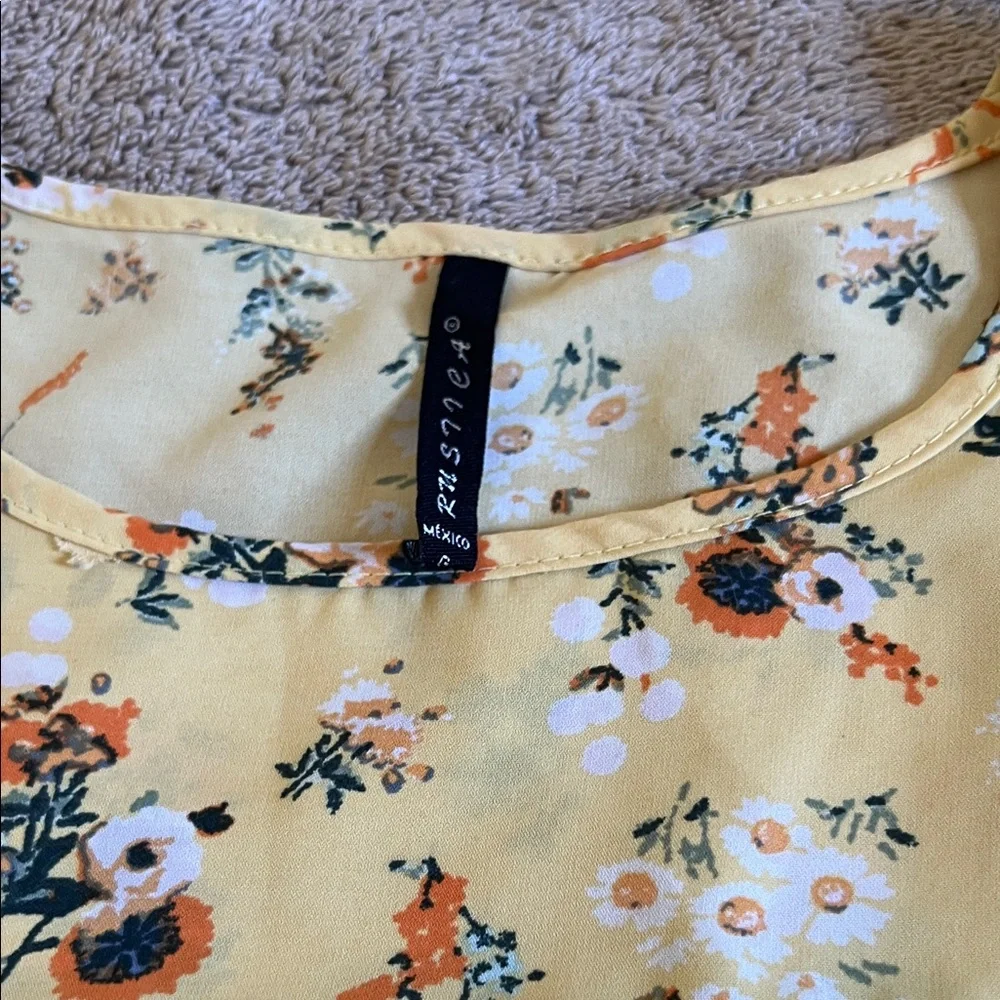 RUSLLCA bright yellow
