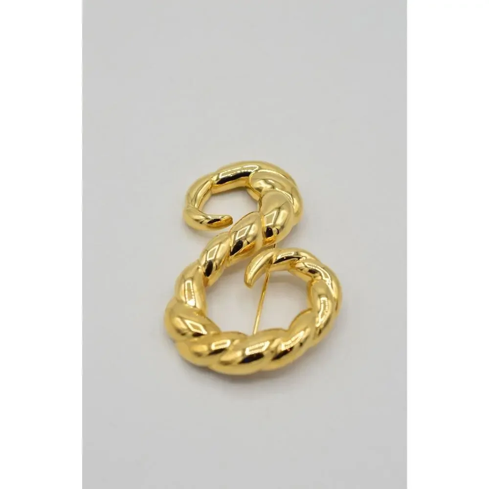 Unbranded stunning pin