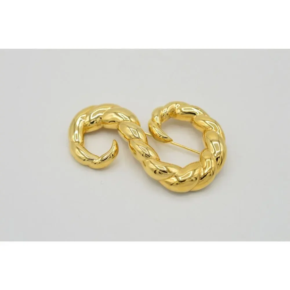 Unbranded stunning pin