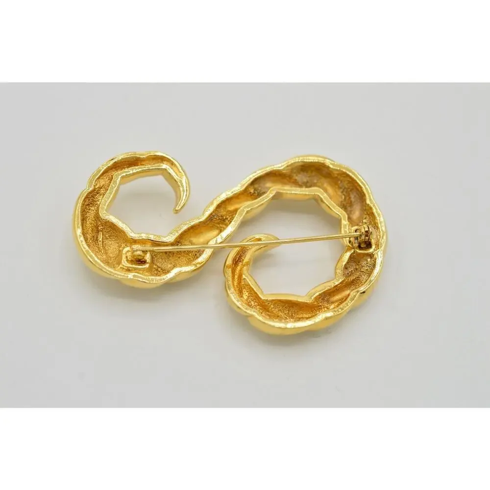 Unbranded stunning pin