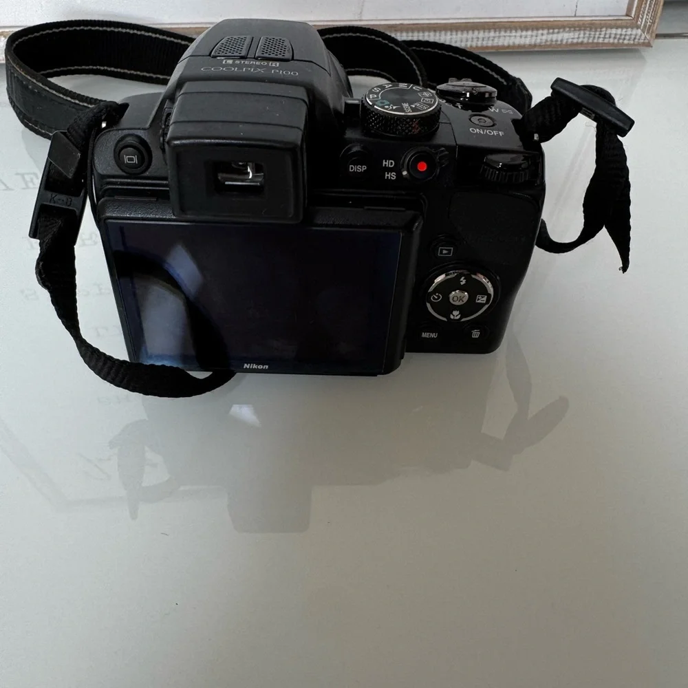 Nikon coolpix p100
