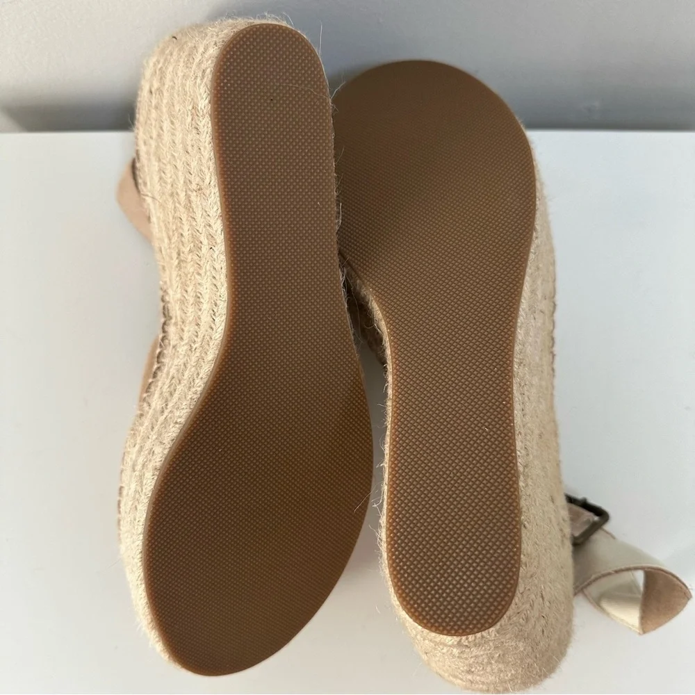 chic suede