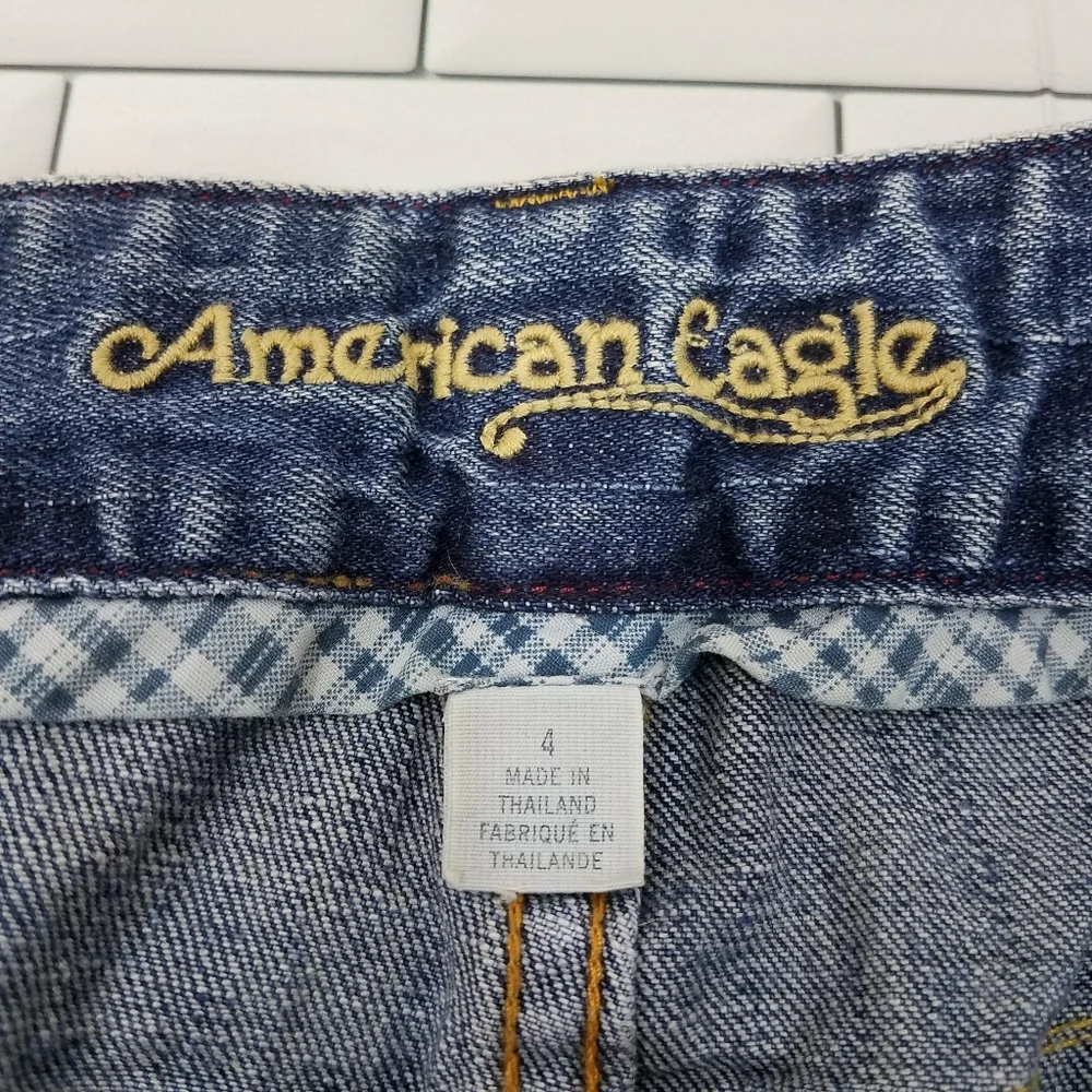 American Eagle Outfitters scuff button