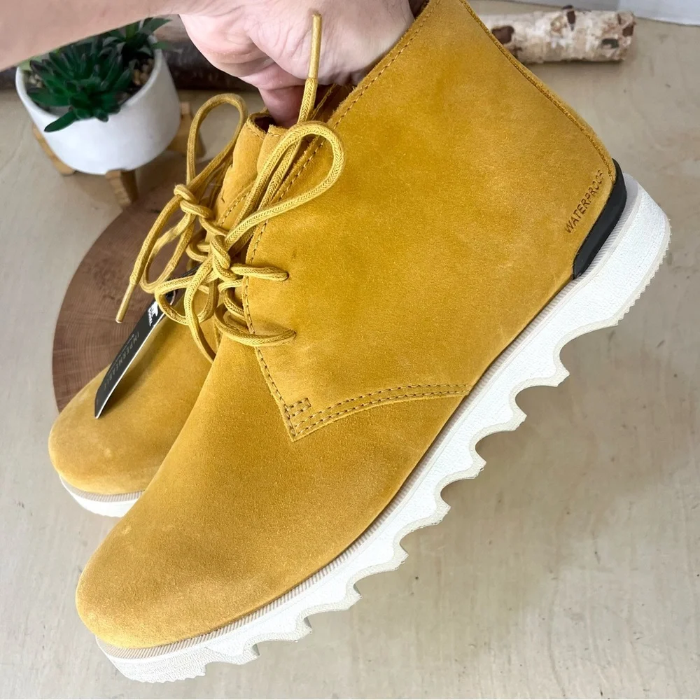 Sorel brand new