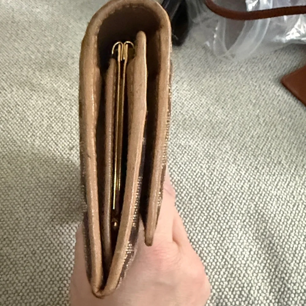 Dior elegant wallet