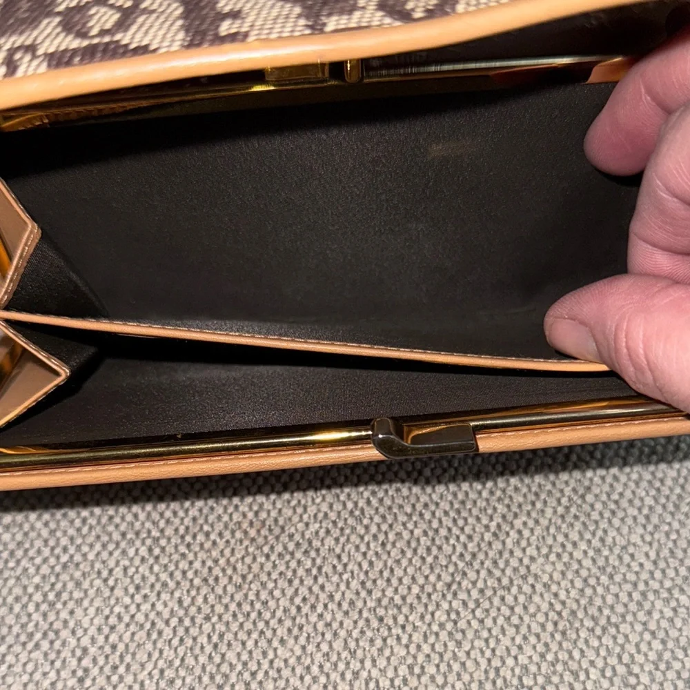 Dior elegant wallet