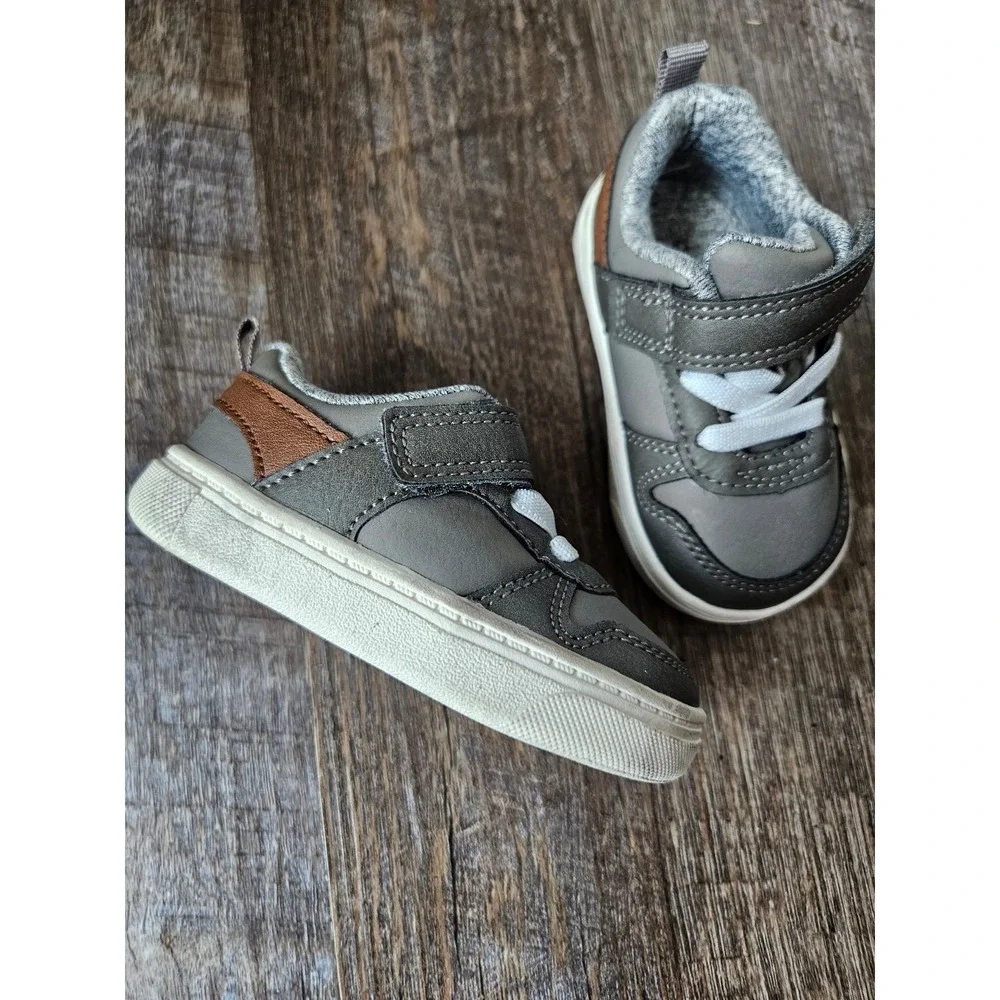 Carters scuff shoes light
