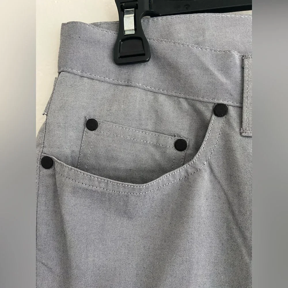Reaction Kenneth Cole nwt kenneth