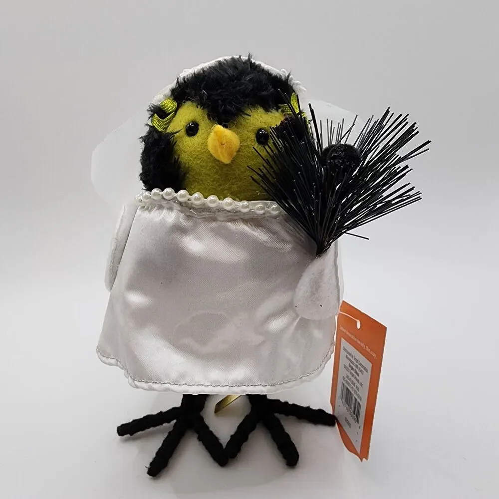 Target 2023 Hyde and Eek Halloween Bird Freda Bride of Frankenstein