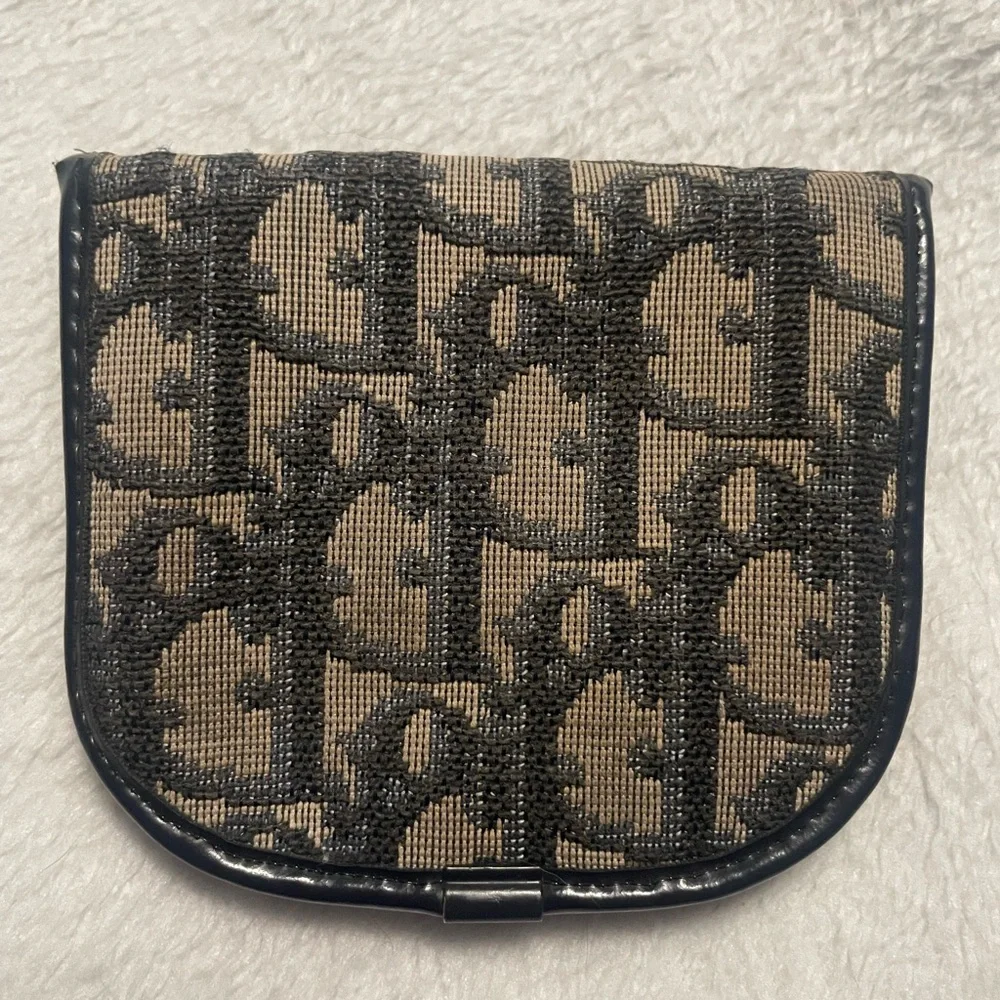 Dior cracks pealing