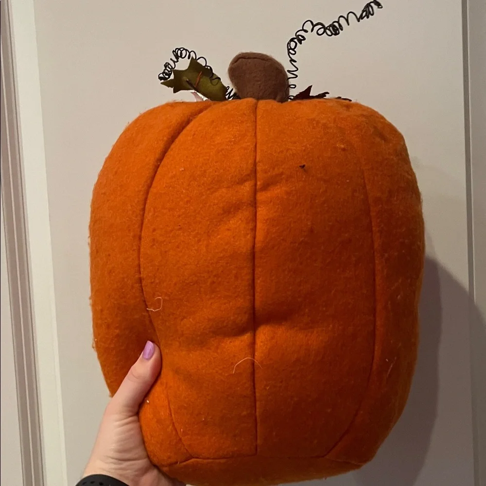N/A festive orange