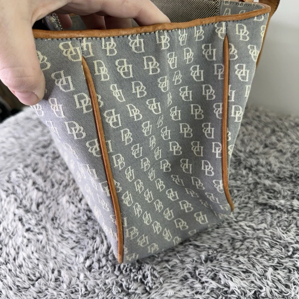 Dooney & Bourke dooney bourke