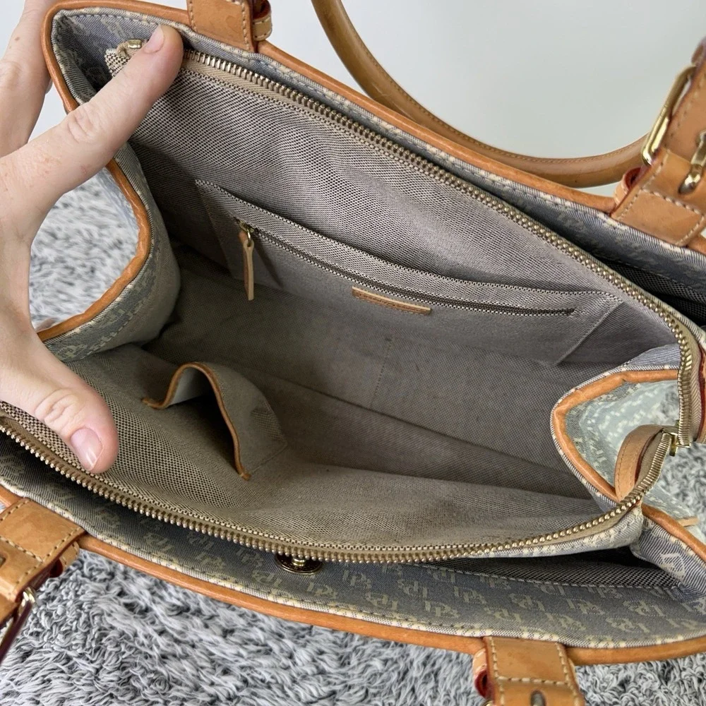 Dooney & Bourke dooney bourke