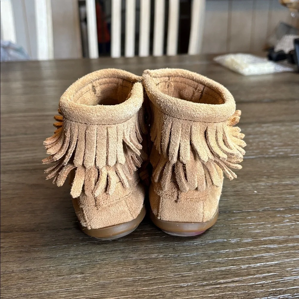 Minnetonka Tan Suede Moccasins