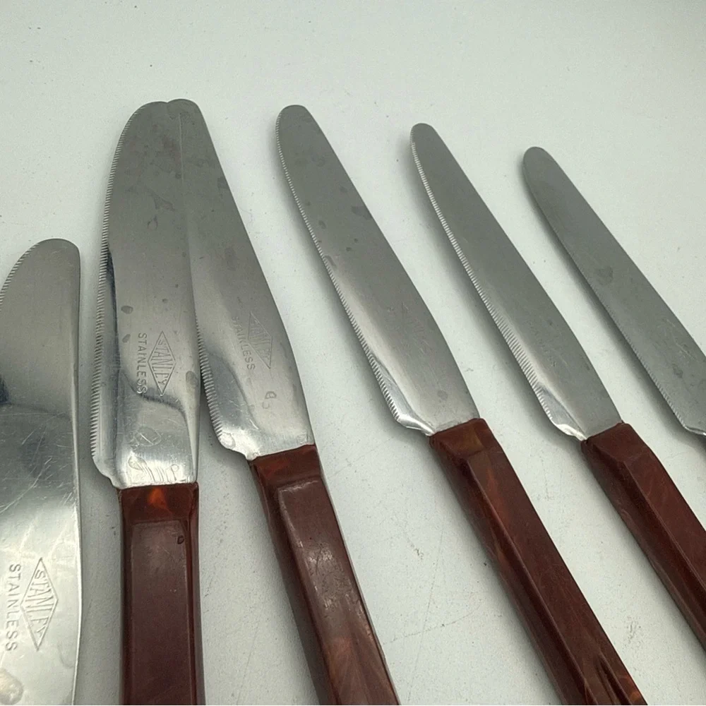 6 VTG Stanley Deluxe Stanhome Steak Knives Catalina Lucite Cut Out Handle MCM