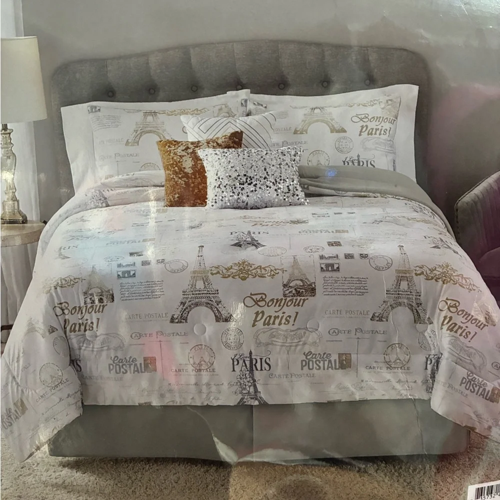 Paris comforter set