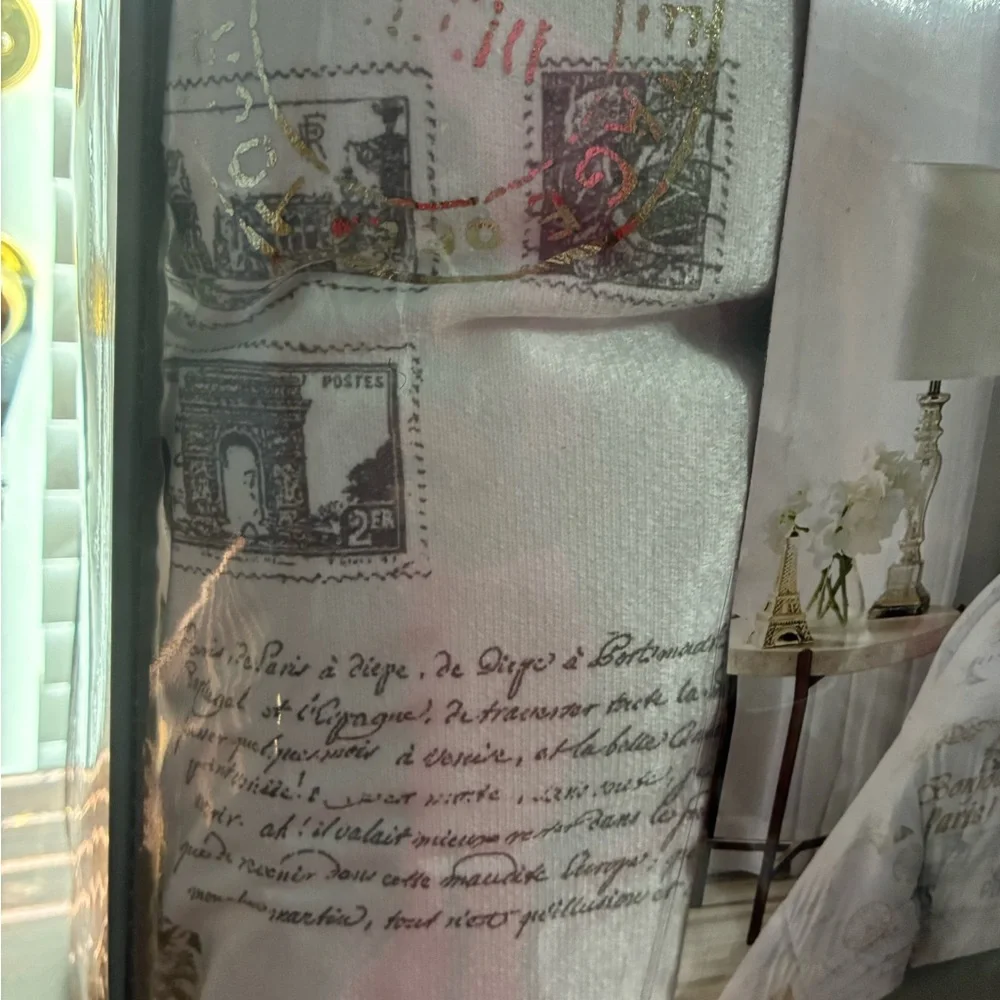 N/A paris comforter
