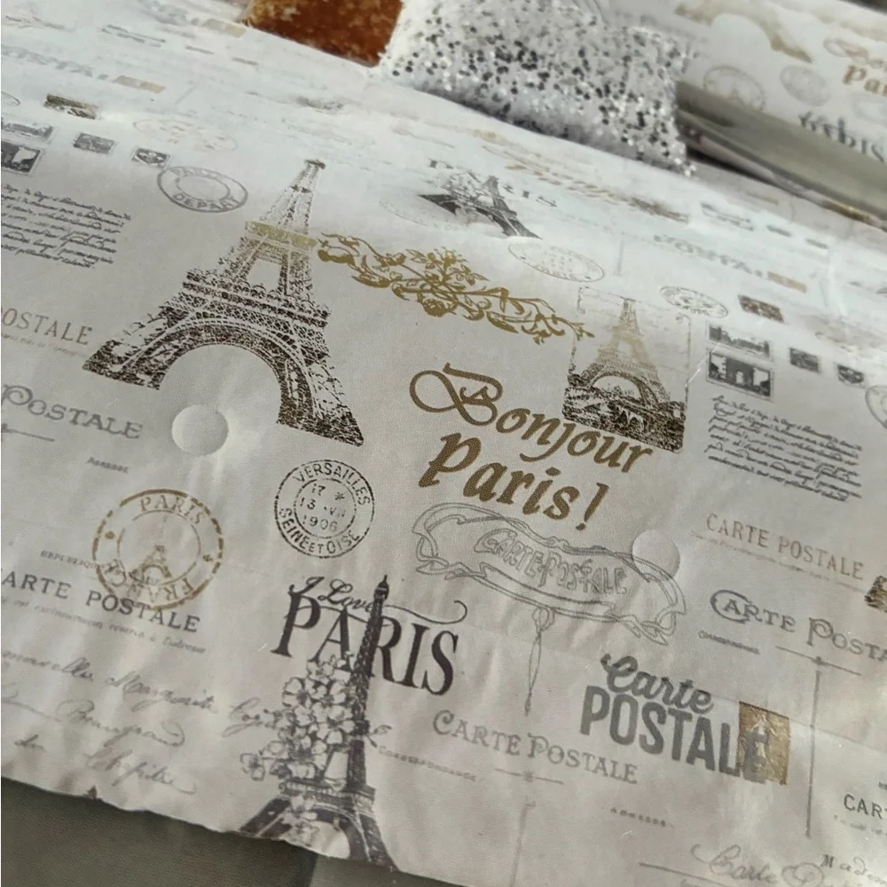 N/A paris comforter