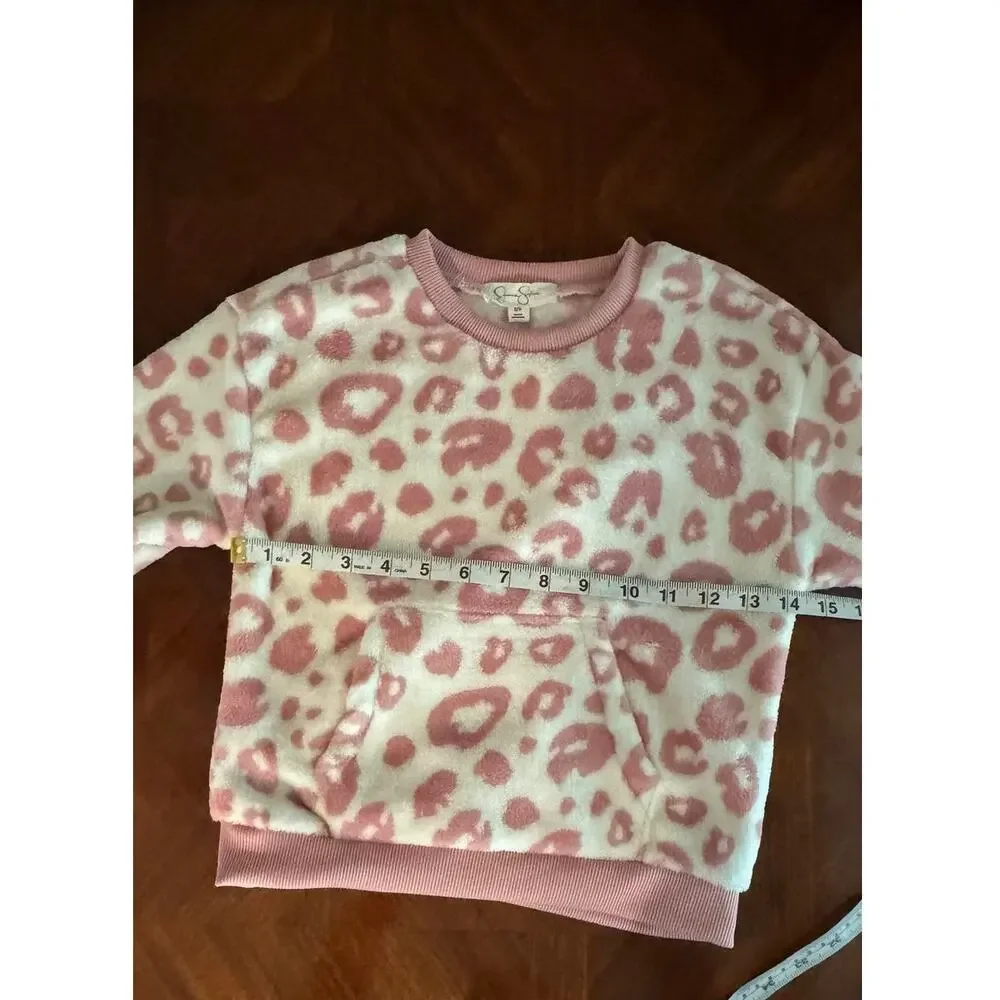 Jessica Simpson cozy stylish