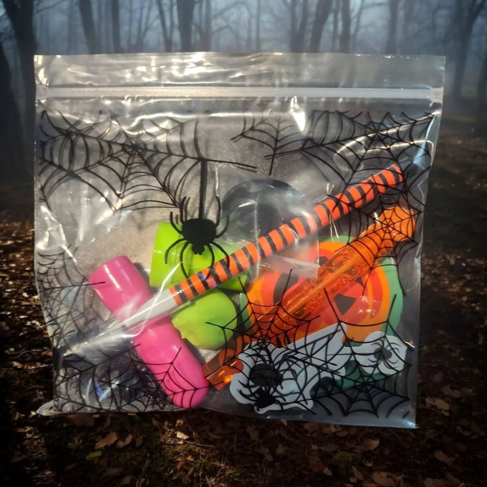 ☠️10 Quality Prefilled Halloween Spider Web Treat Bags That Kids Will Love🎃