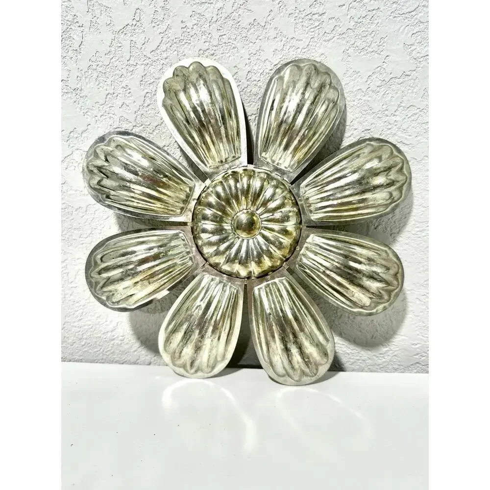 N/A vintage tart