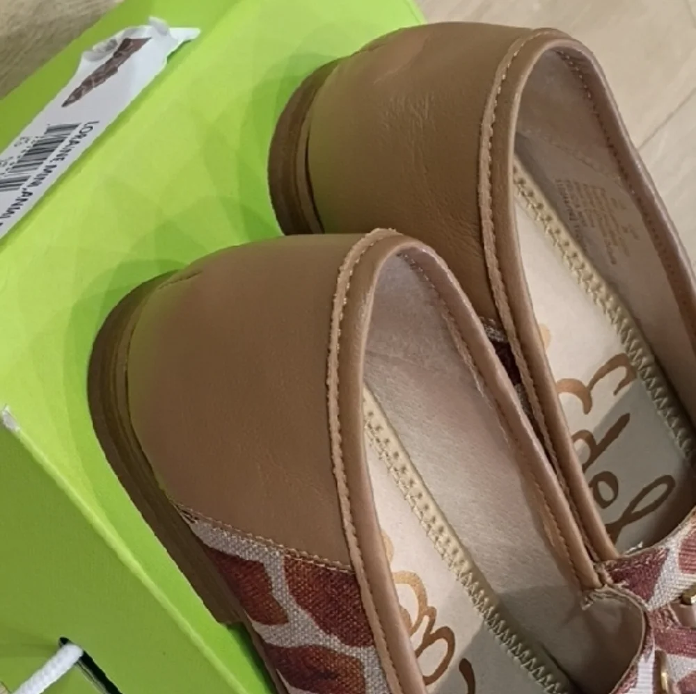 Sam Edelman step into