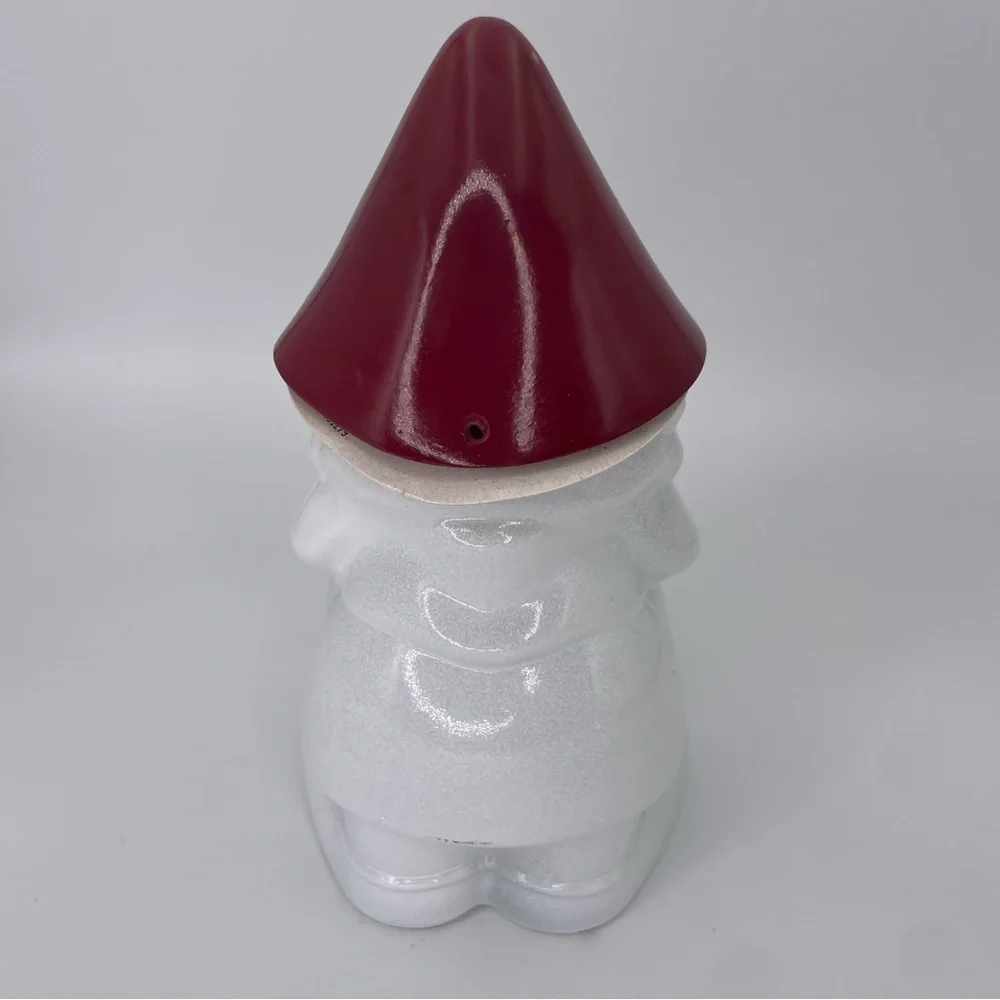 TIKI hat body