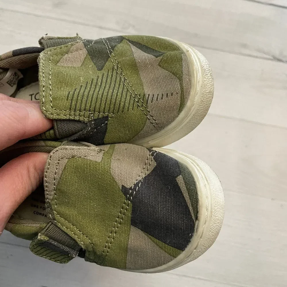 Toms baby wash pet