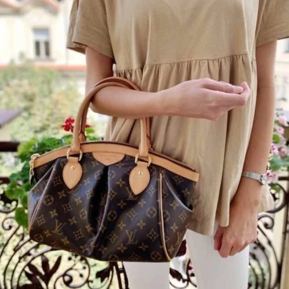 Authentic LOUIS VUITTON Monogram Tivoli GM