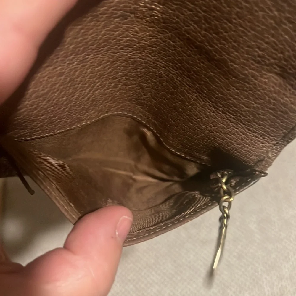 Gucci authentic key