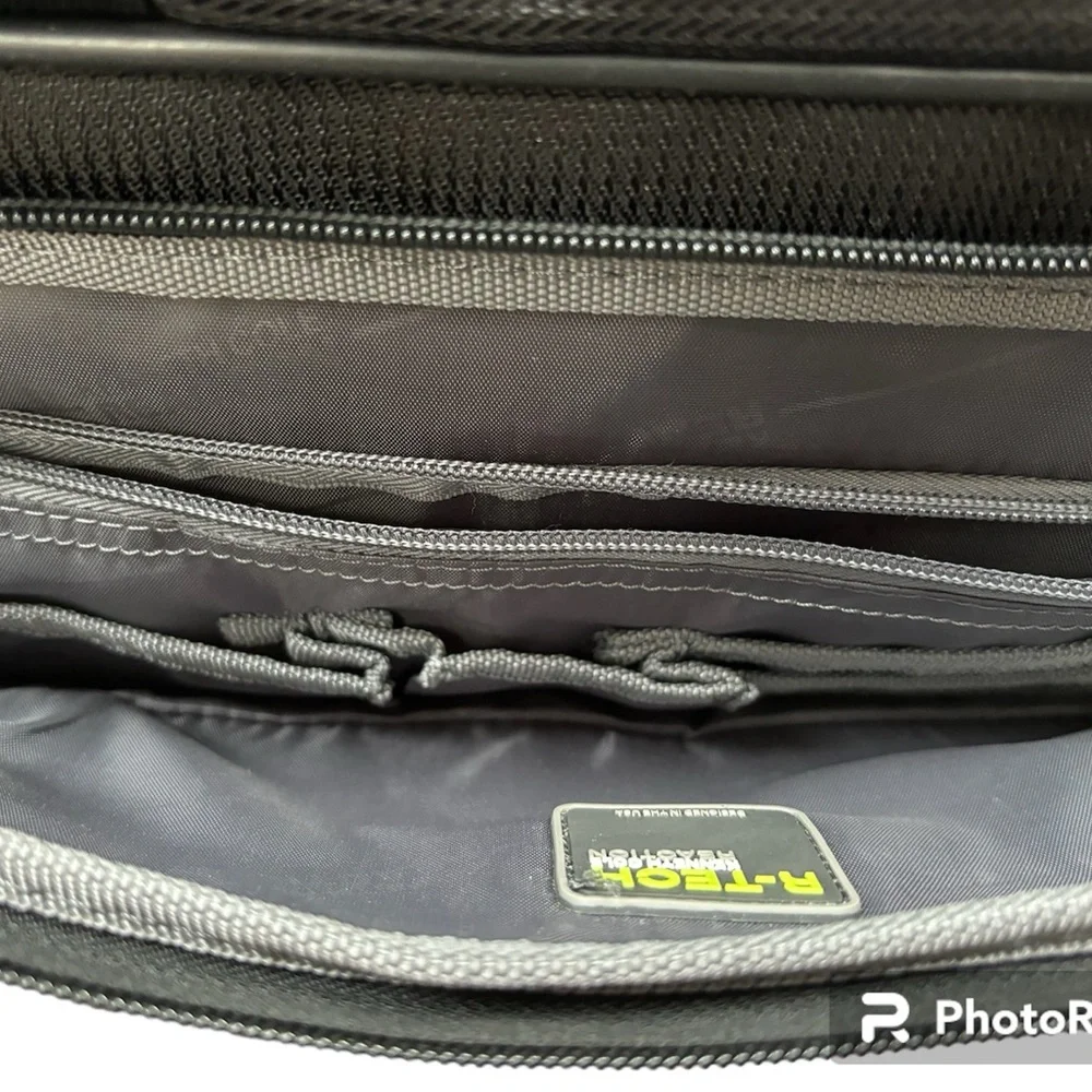 Kenneth Cole Reaction EZ-Scan Computer/Messenger‎ Bag-Checkpoint Friendly Design