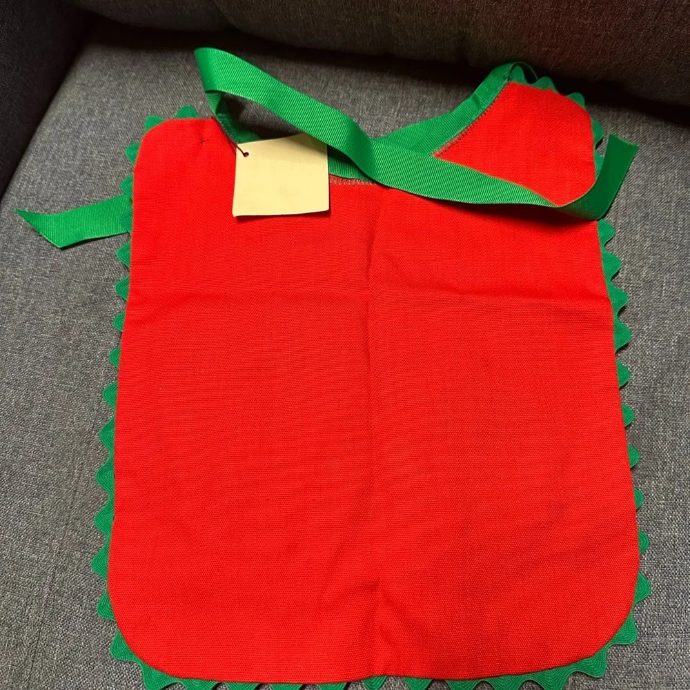 Ccollections charming bib