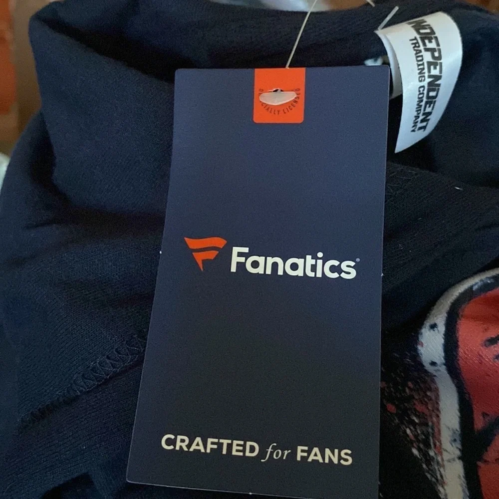 Fanatics front pouch