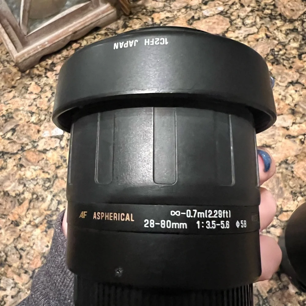 Canon compact stylish