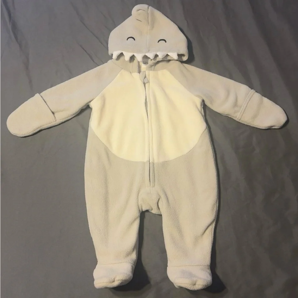 Old Navy Newborn 0-3M Shark Hooded Footed One-Piece Outfit Play Or Outdoors NWOT