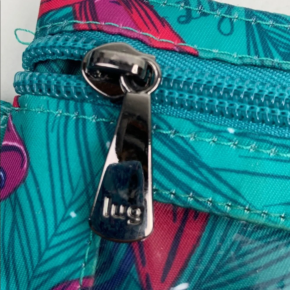 lug peekaboo