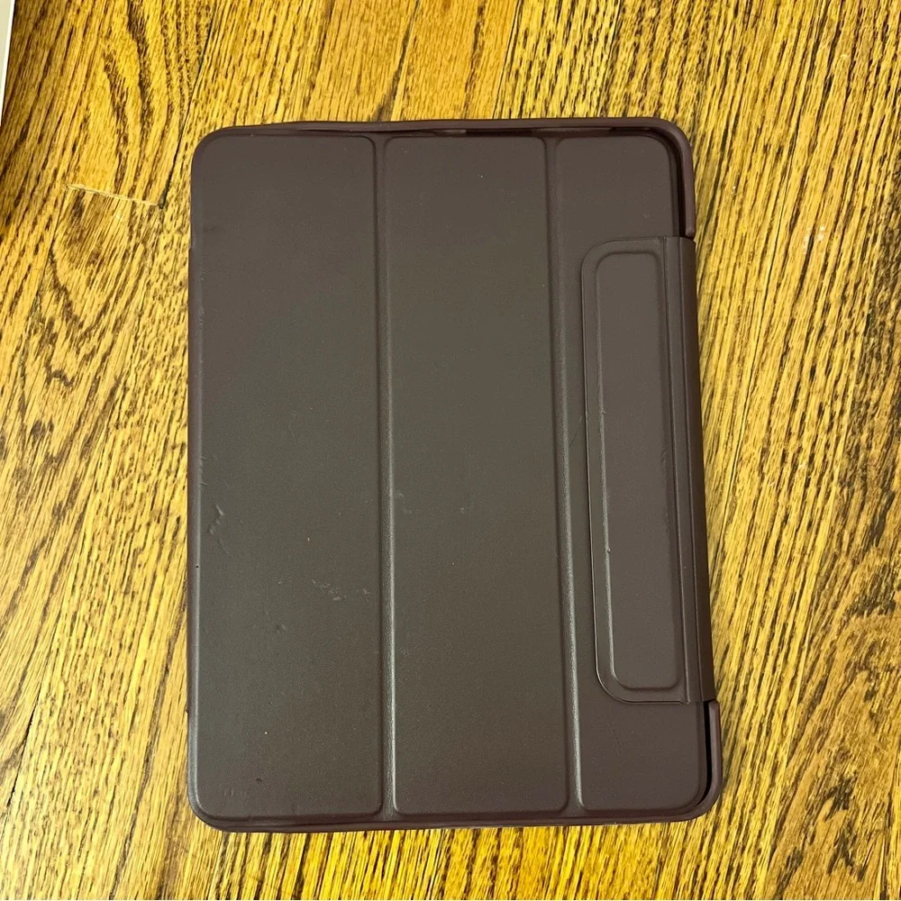 OtterBox sleek sturdy