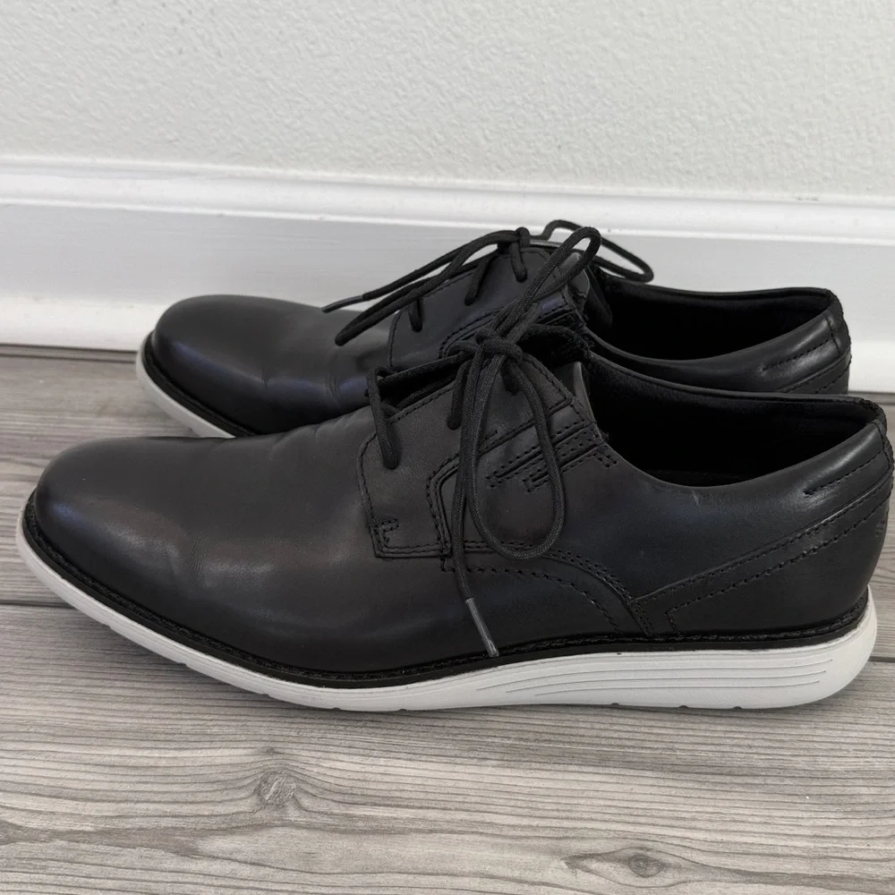 Rockport elegant black