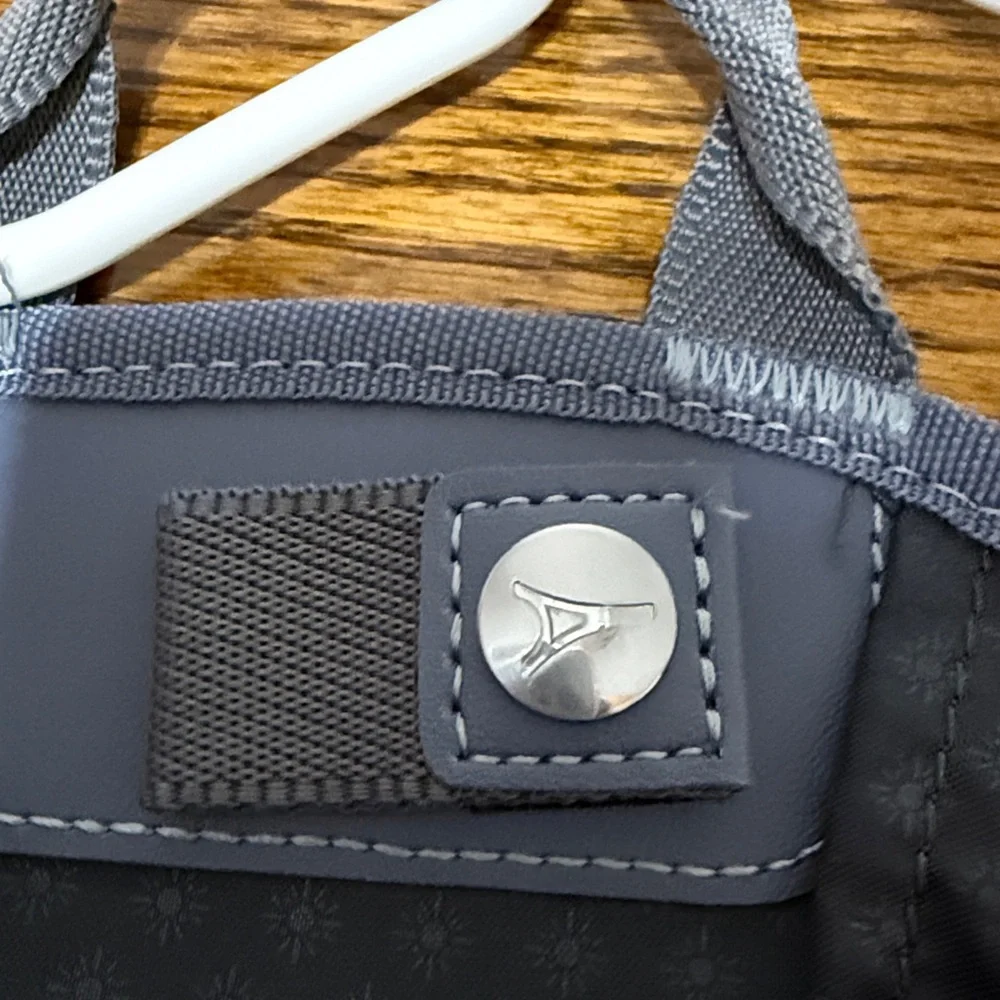 N/A stylish blue