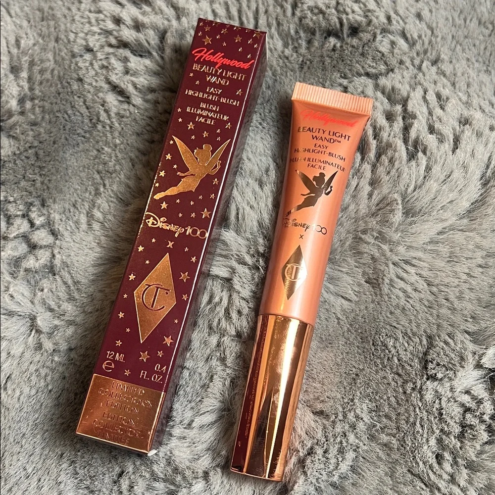 CHARLOTTE TILBURY Limited Edition Beauty Light Wand- Pink