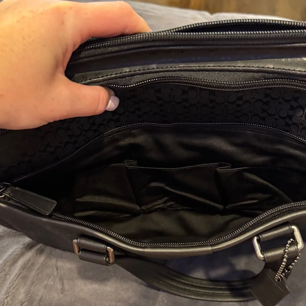 Coach stylish black